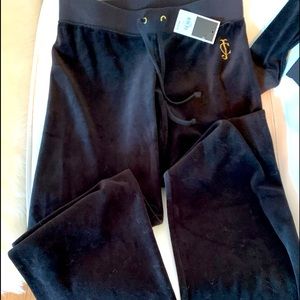 Wow Juicy Couture Set Bottom and top ❤️